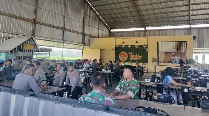 Somasi Diabaikan, Puluhan Orang Datangi Bebek Sinjay Karena Tak Kosongkan Lahan