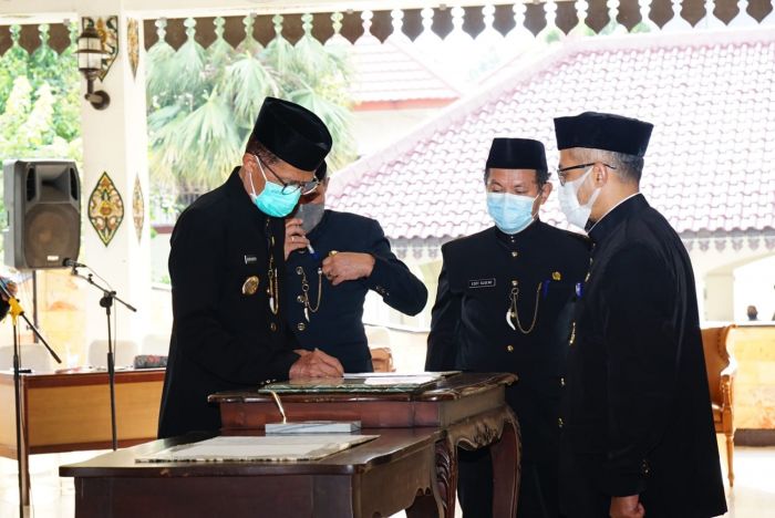 Sekian Bulan Jadi Plt, Dokter Rohmat Resmi Dilantik Jadi Kadinkes Magetan Definitif