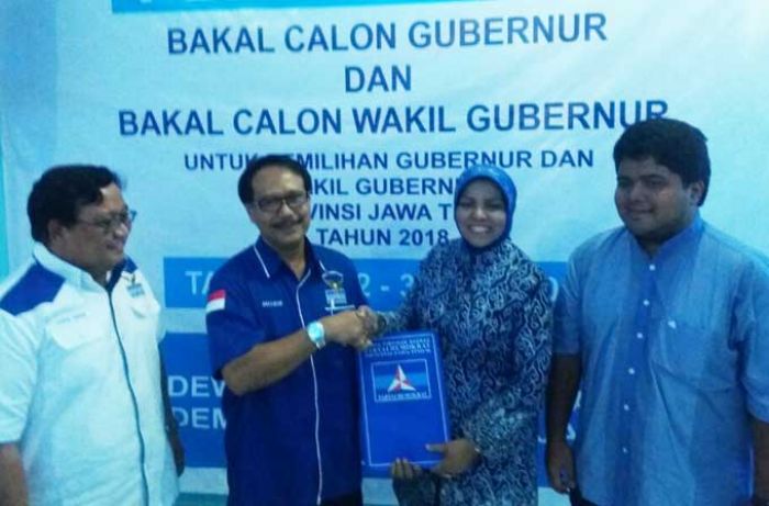 Khofifah Daftar di Hari Terakhir, Nurhayati Kembalikan Formulir sebagai Bacagub Jatim dari Demokrat