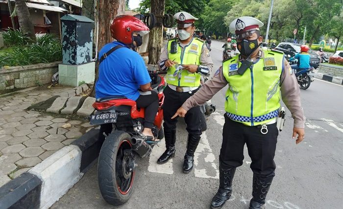 Hadapi Pergantian Tahun Baru, Polres Gresik Gencar Razia Sepeda Motor Pakai Knalpot Brong