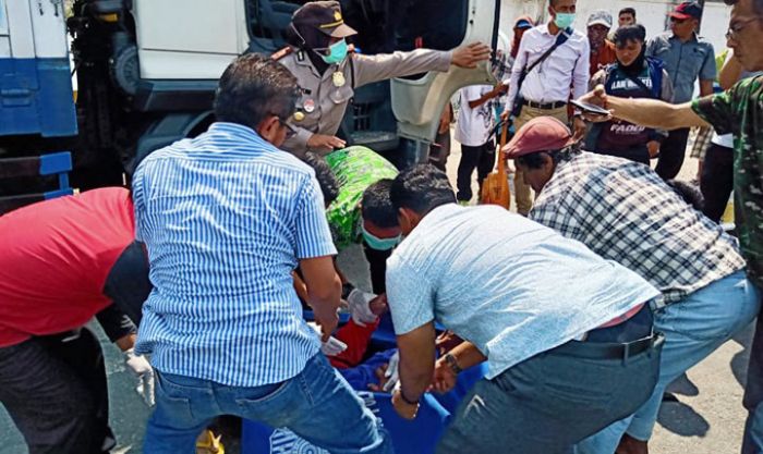 Serangan Jantung, Sopir Tewas Dalam Truk di Jalur Pantura Tuban