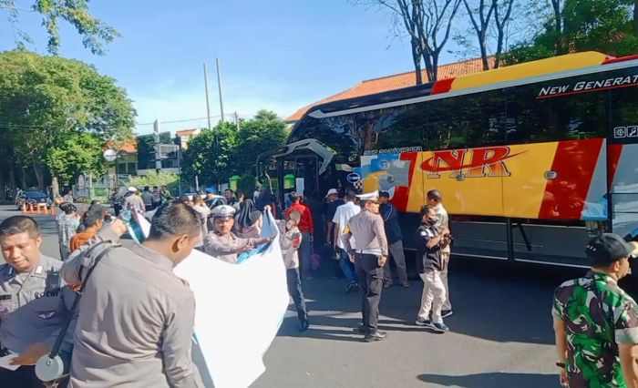 Antisipasi Kemacetan, Polres Probolinggo Kota Siapkan Dua Bus Mudik Balik