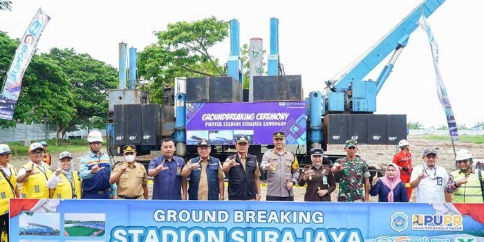 Groundbreaking dimulainya pembangunan Stadion Surajaya Lamongan, Selasa (27/2/2024). 