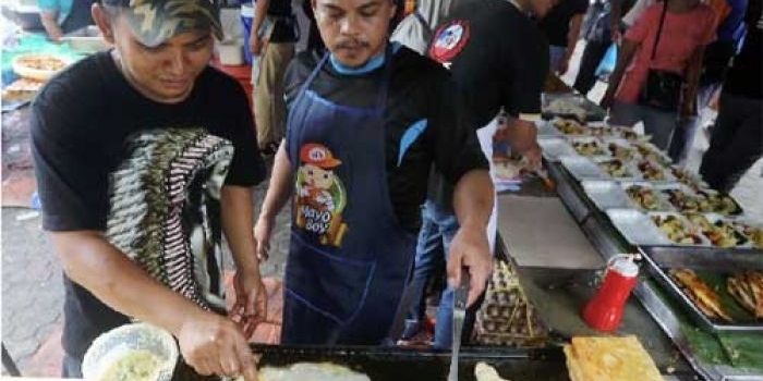 Penjual martabak jawa. foto www.nst.com.my